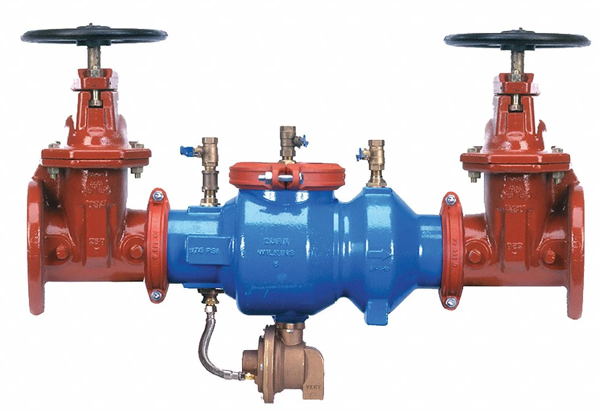 Backflow prevention assembly with blue body and red valves